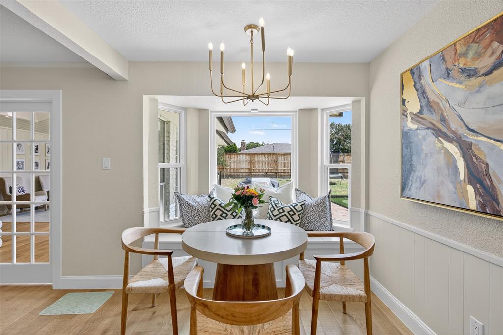 Hurst, Texas 76054, United States, 3 Bedrooms Bedrooms, ,2 BathroomsBathrooms,Residential,Pending,216511