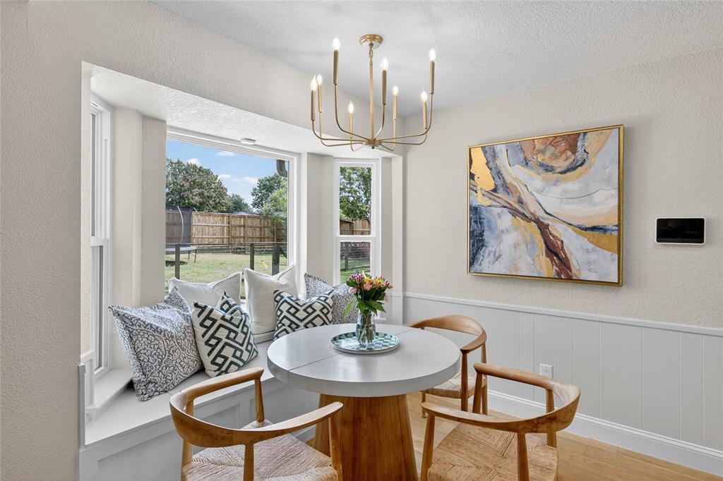 Hurst, Texas 76054, United States, 3 Bedrooms Bedrooms, ,2 BathroomsBathrooms,Residential,Pending,216511