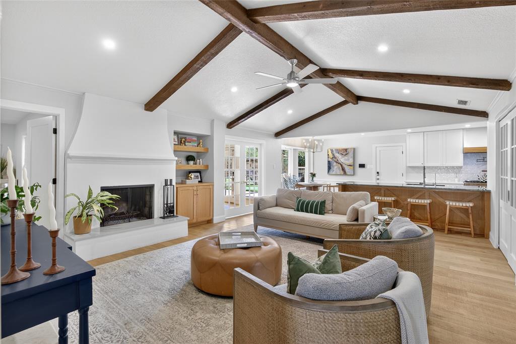 Hurst, Texas 76054, United States, 3 Bedrooms Bedrooms, ,2 BathroomsBathrooms,Residential,Pending,216511