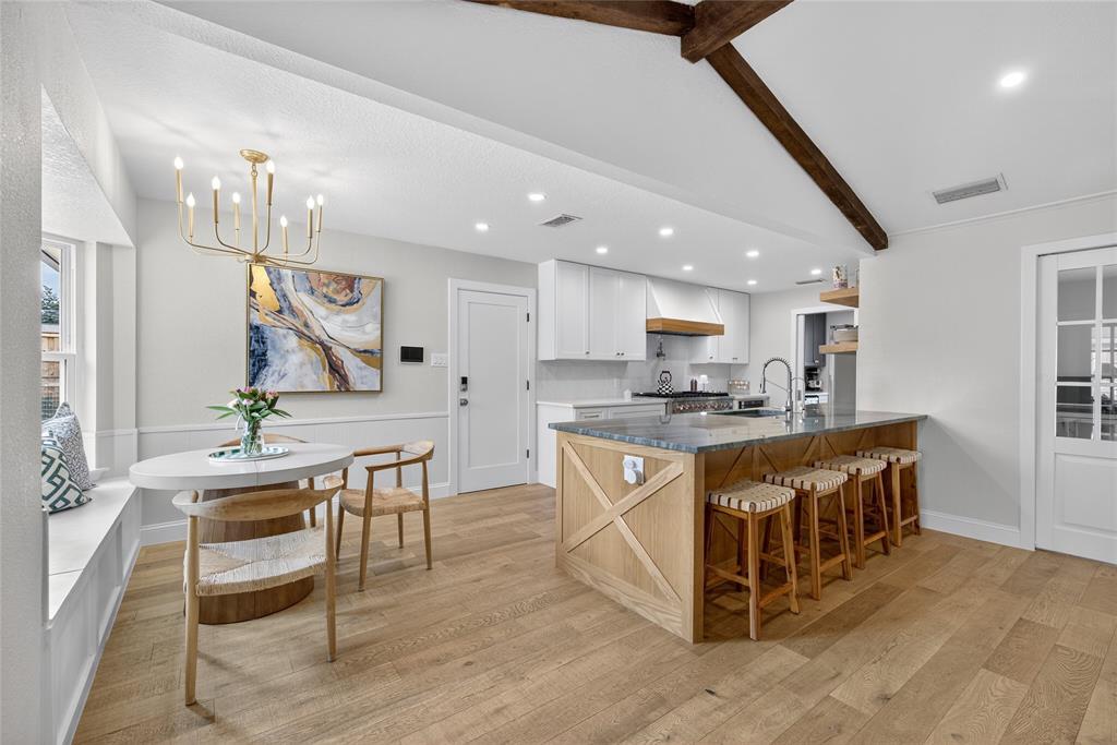 Hurst, Texas 76054, United States, 3 Bedrooms Bedrooms, ,2 BathroomsBathrooms,Residential,Pending,216511