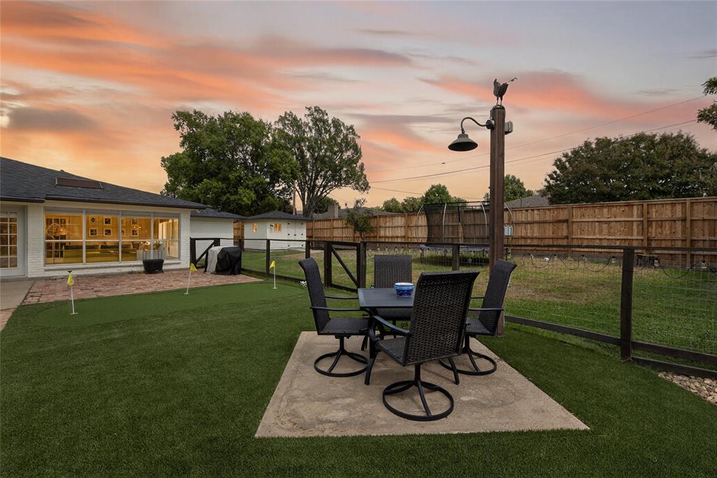 Hurst, Texas 76054, United States, 3 Bedrooms Bedrooms, ,2 BathroomsBathrooms,Residential,Pending,216511