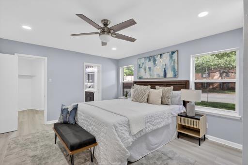 University Place Condo - Residential
