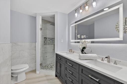 University Place Condo - Residential