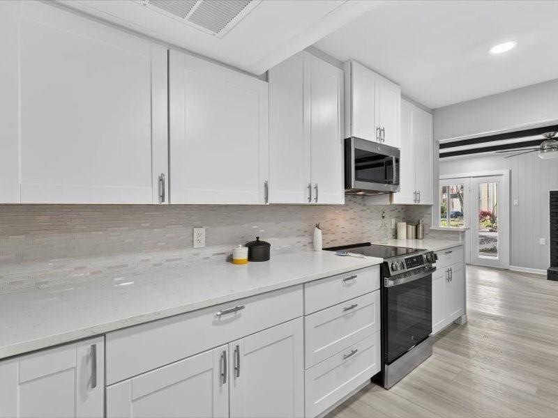 University Place Condo - Residential