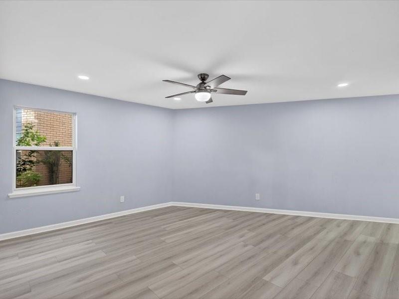 University Place Condo - Residential
