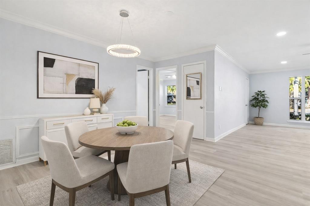 University Place Condo - Residential