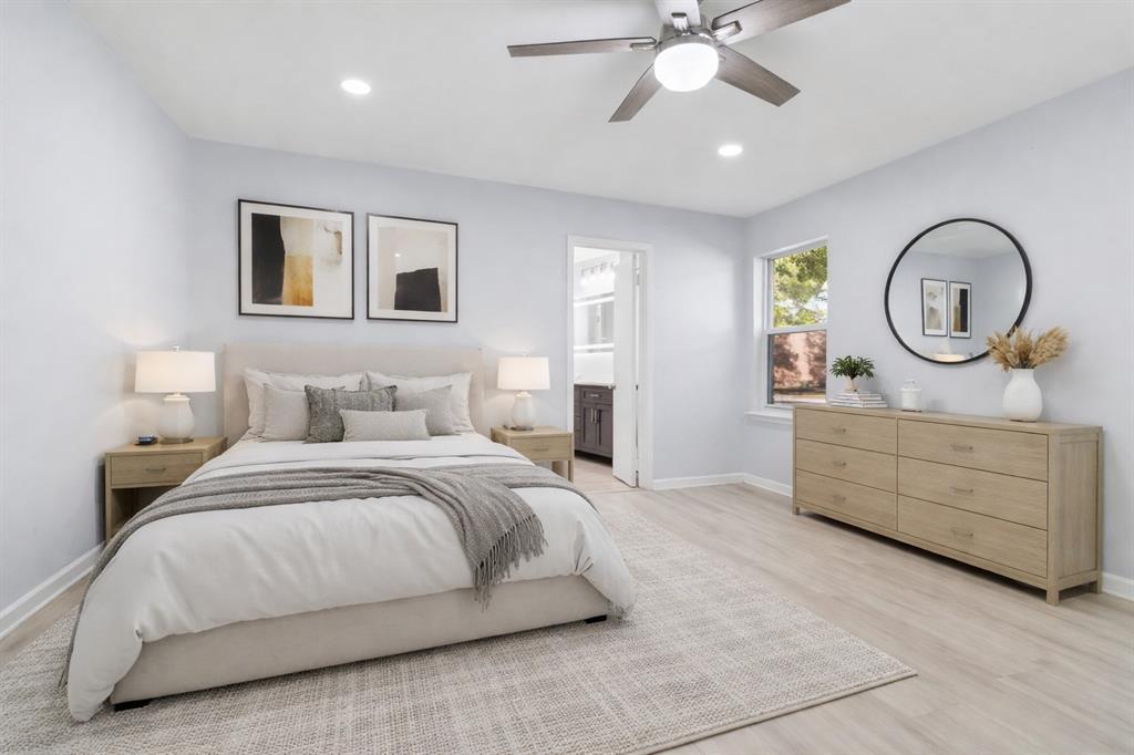 University Place Condo - Residential