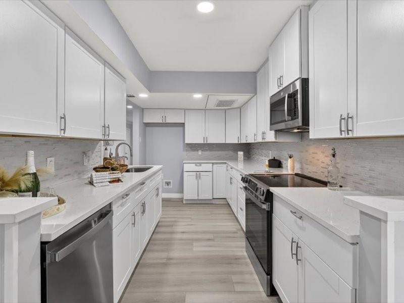 University Place Condo - Residential