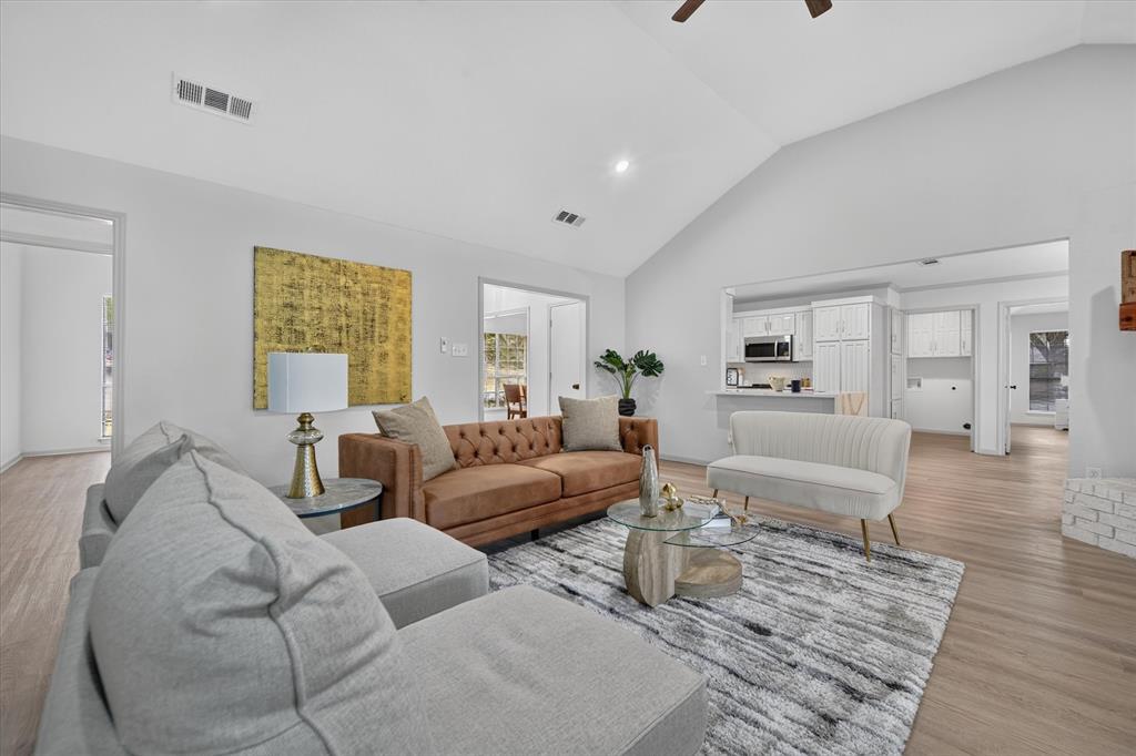 10117 Stoneleigh Drive