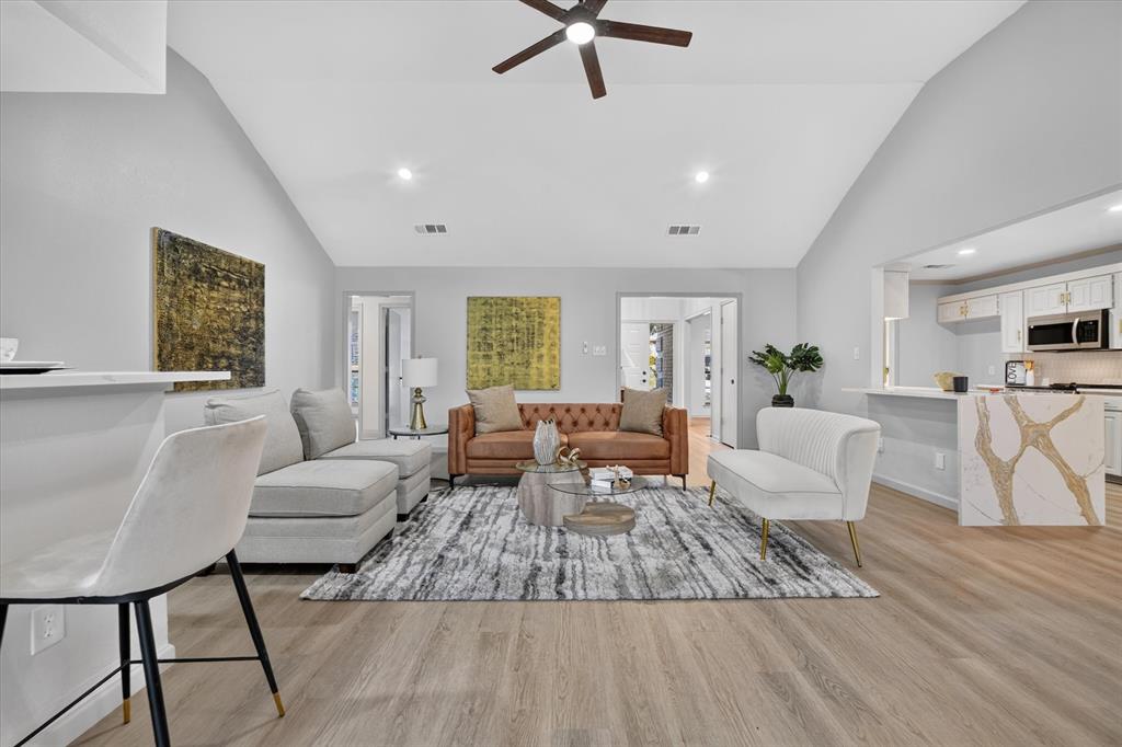 10117 Stoneleigh Drive