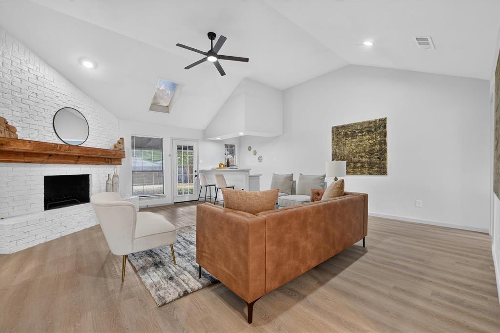 10117 Stoneleigh Drive