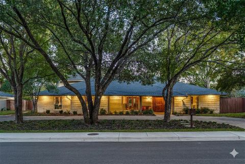 10626 Cox Lane Dallas TX 75229