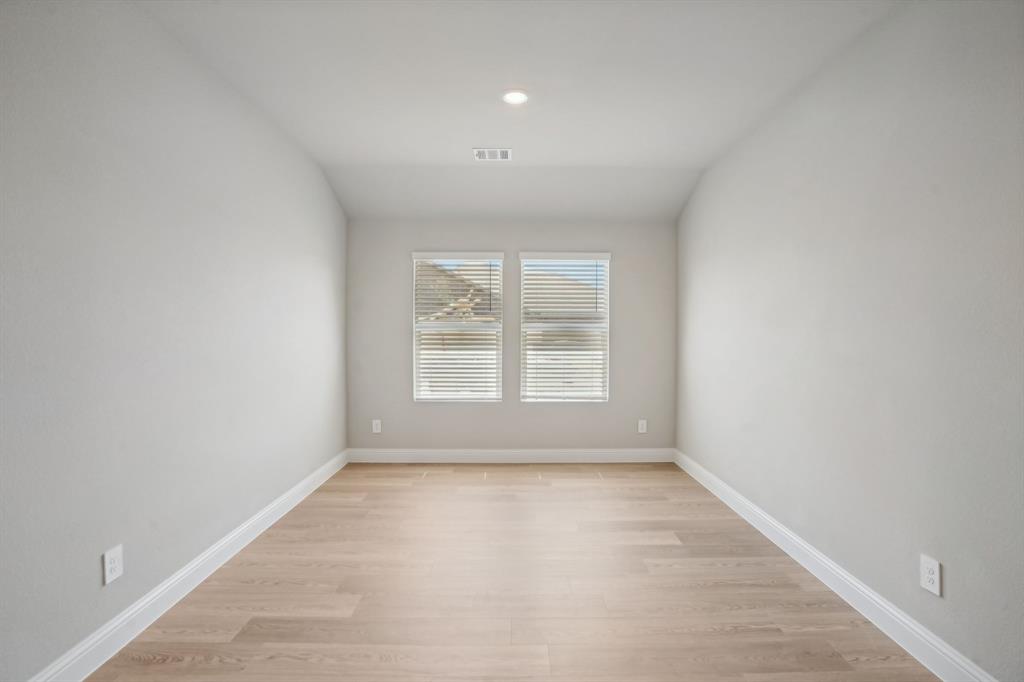 Lakehaven - Residential