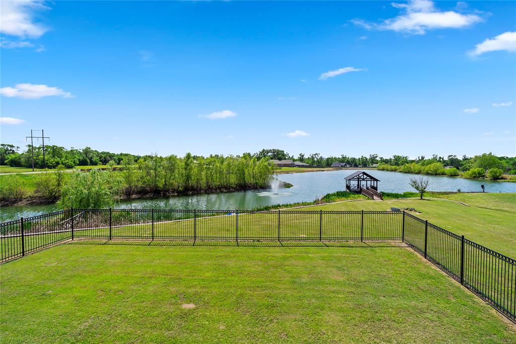HONEYSUCKLE CREEK PH 2 & 3 - Residential