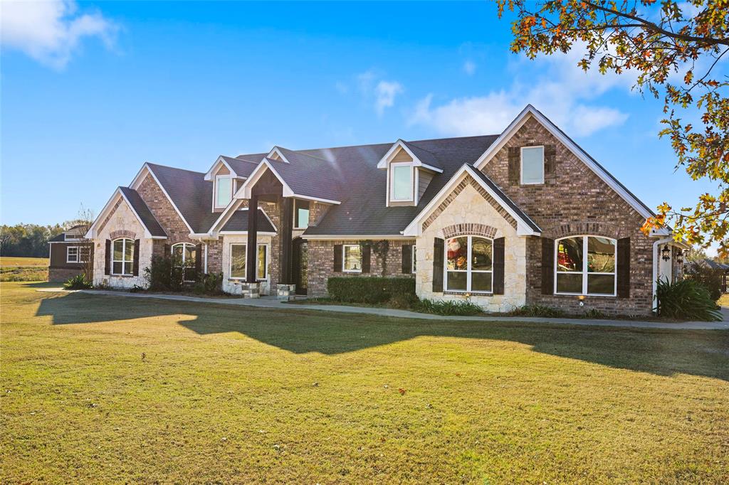 HONEYSUCKLE CREEK PH 2 & 3 - Residential