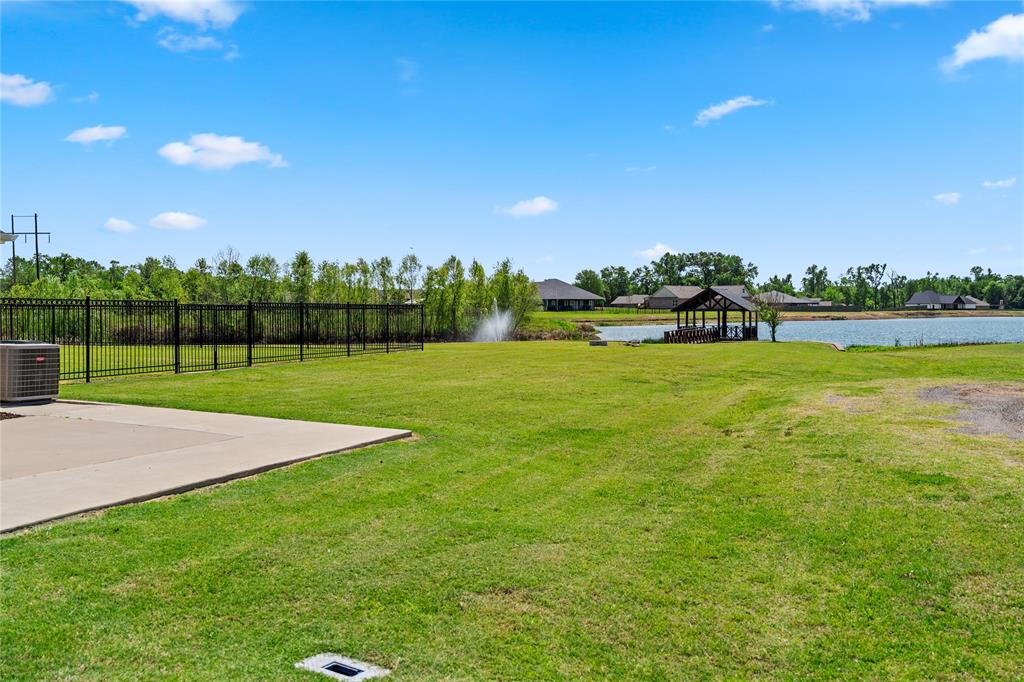 HONEYSUCKLE CREEK PH 2 & 3 - Residential