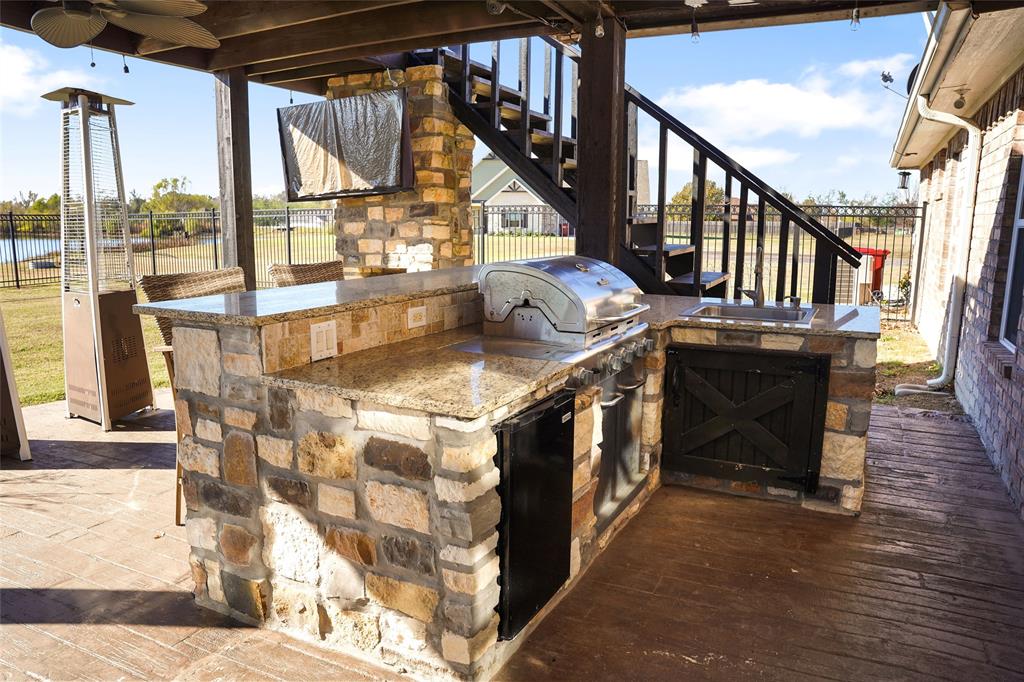 HONEYSUCKLE CREEK PH 2 & 3 - Residential