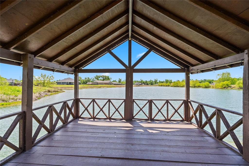 HONEYSUCKLE CREEK PH 2 & 3 - Residential
