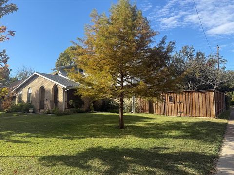 Property photo of 500 S Cottonwood Drive, Richardson, TX 75080