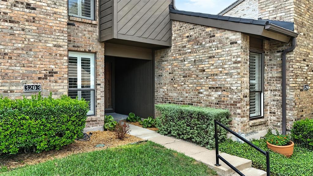 2204 W Park Boulevard 3203
