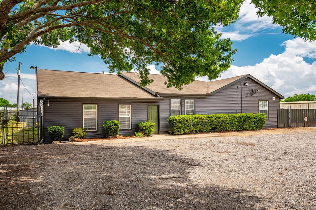 401 W Simonds Road