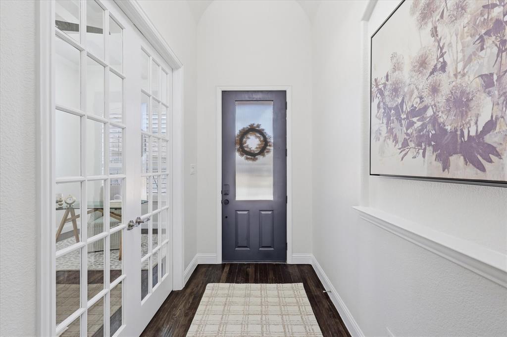 1120 Circle J Trail