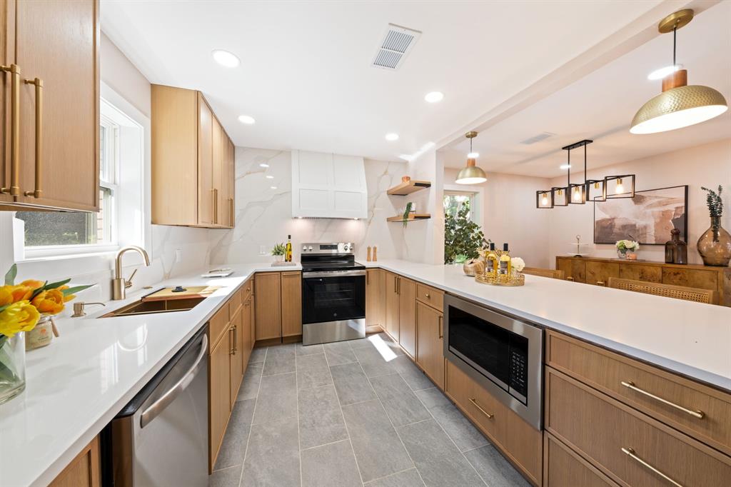 Lochwood Rev - Residential