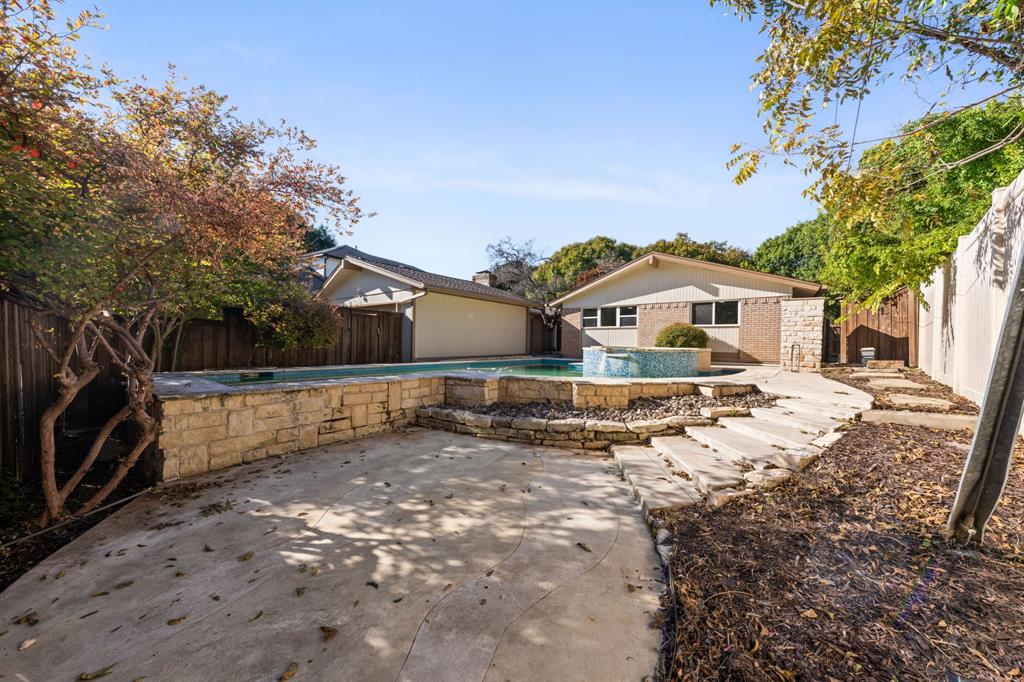 Lochwood Rev - Residential