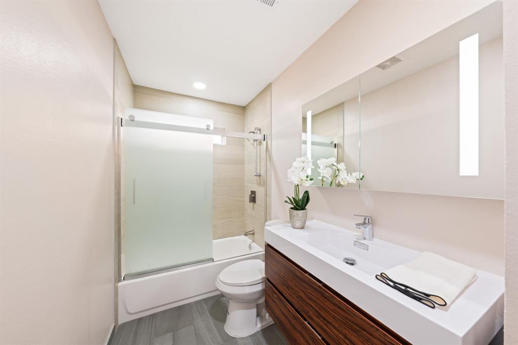 Lochwood Rev - Residential