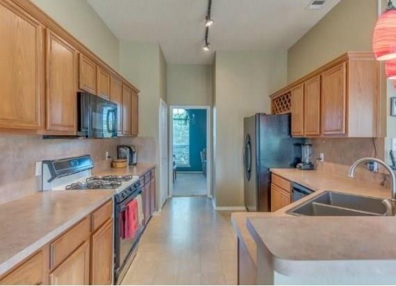 3018 Blue Jay Lane