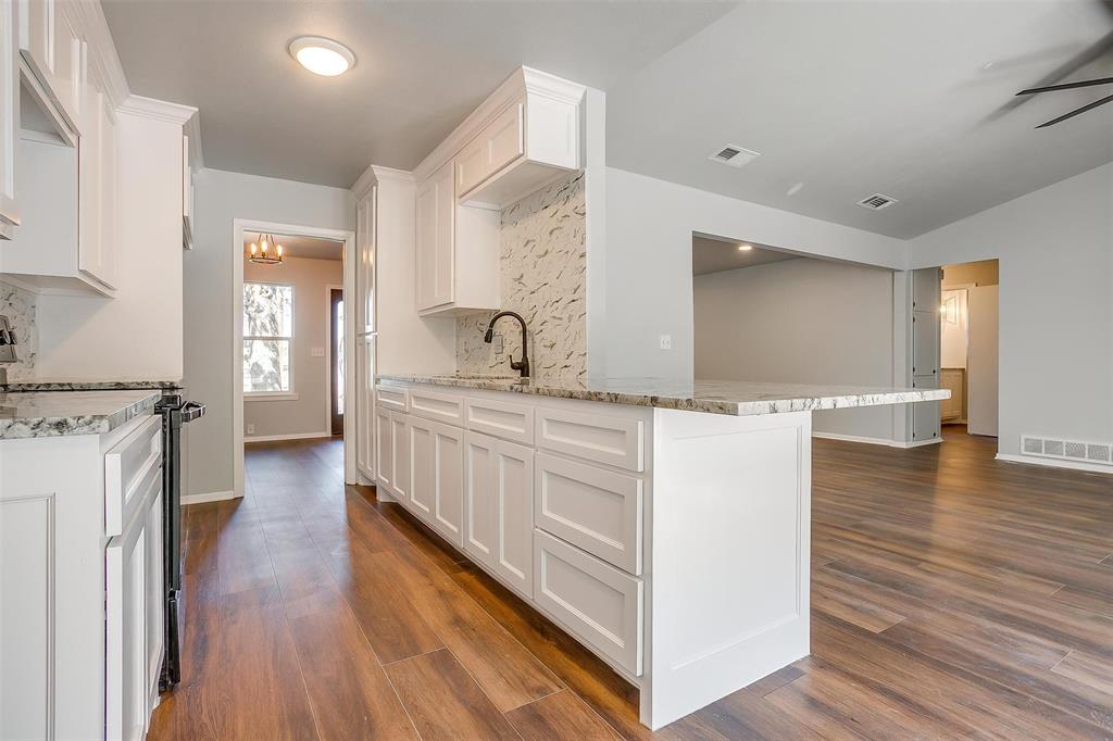 Thomas Jones Surv Abs #468 - Residential