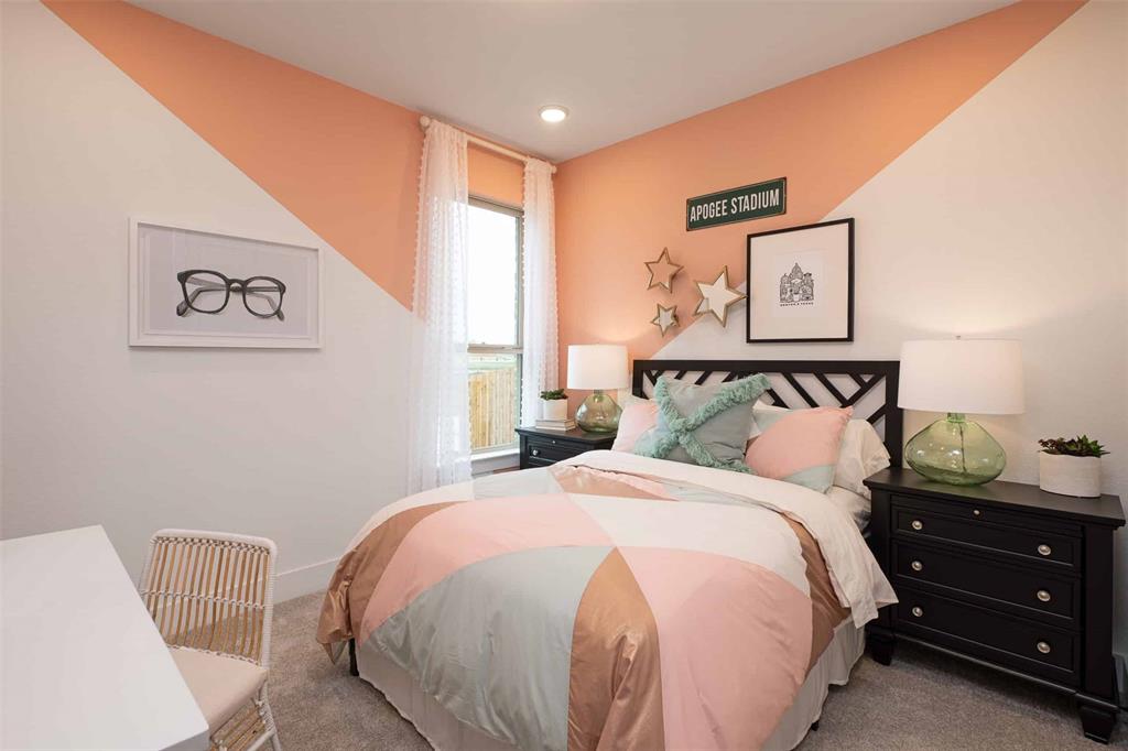 2239 Shady Elm
