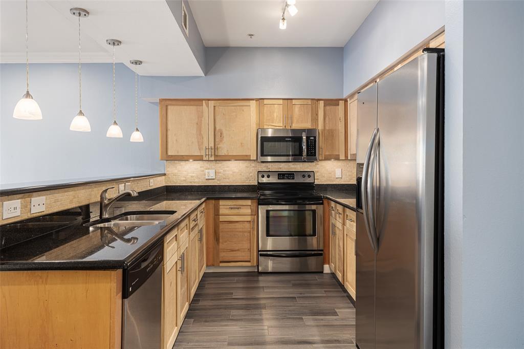 3102 Kings Road 3107