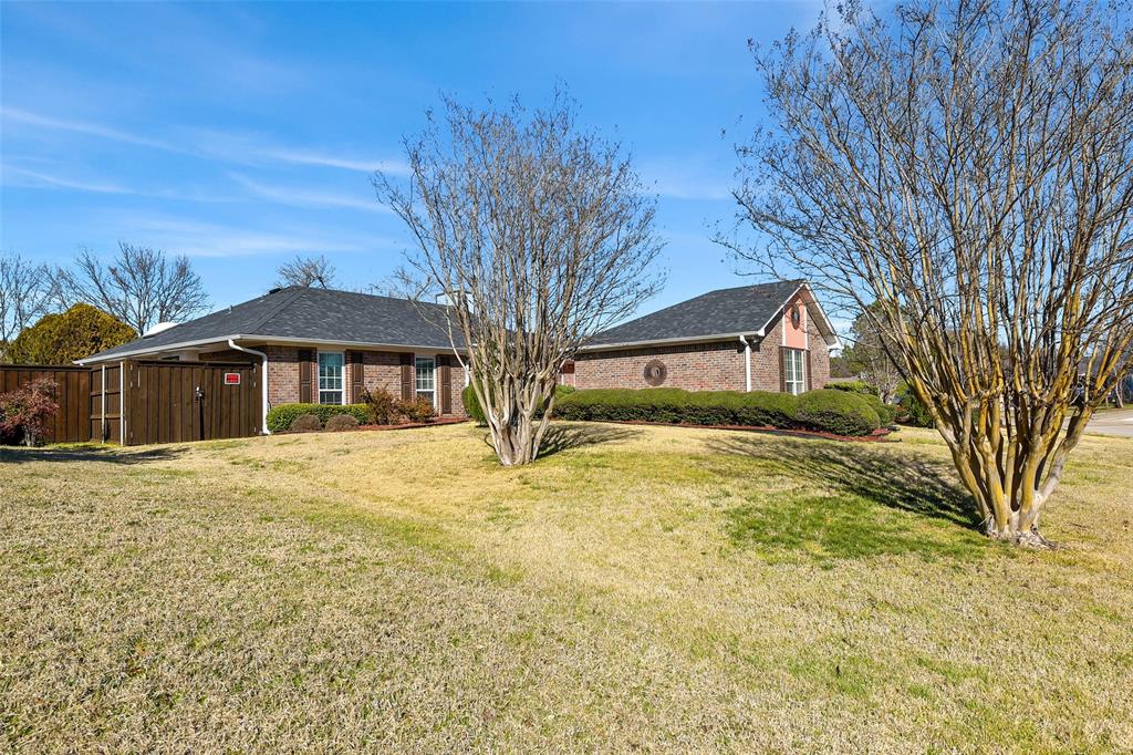 14 Alamosa Drive