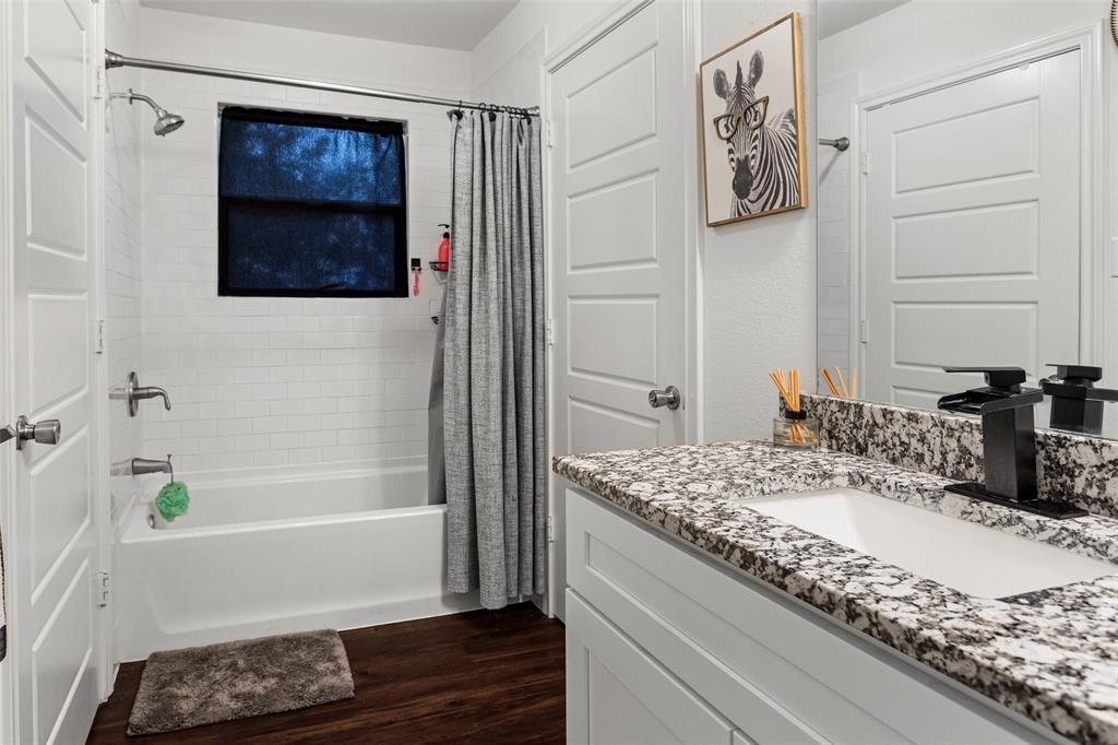 Comanche Cove - Residential