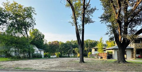 7043 Delrose Drive Dallas TX 75214