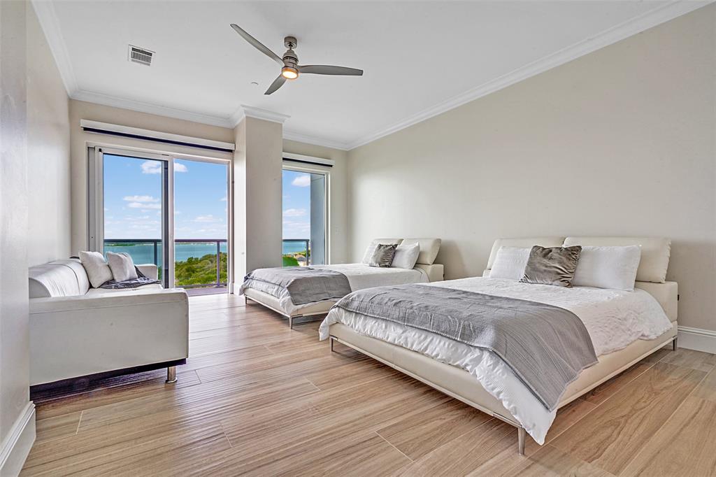 Lakeside Tower - Residential