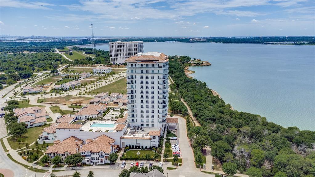 2800 Lakeside Parkway 704