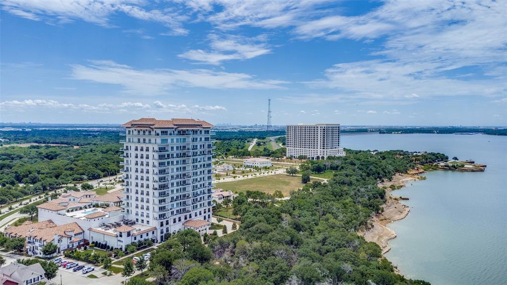 2800 Lakeside Parkway 704
