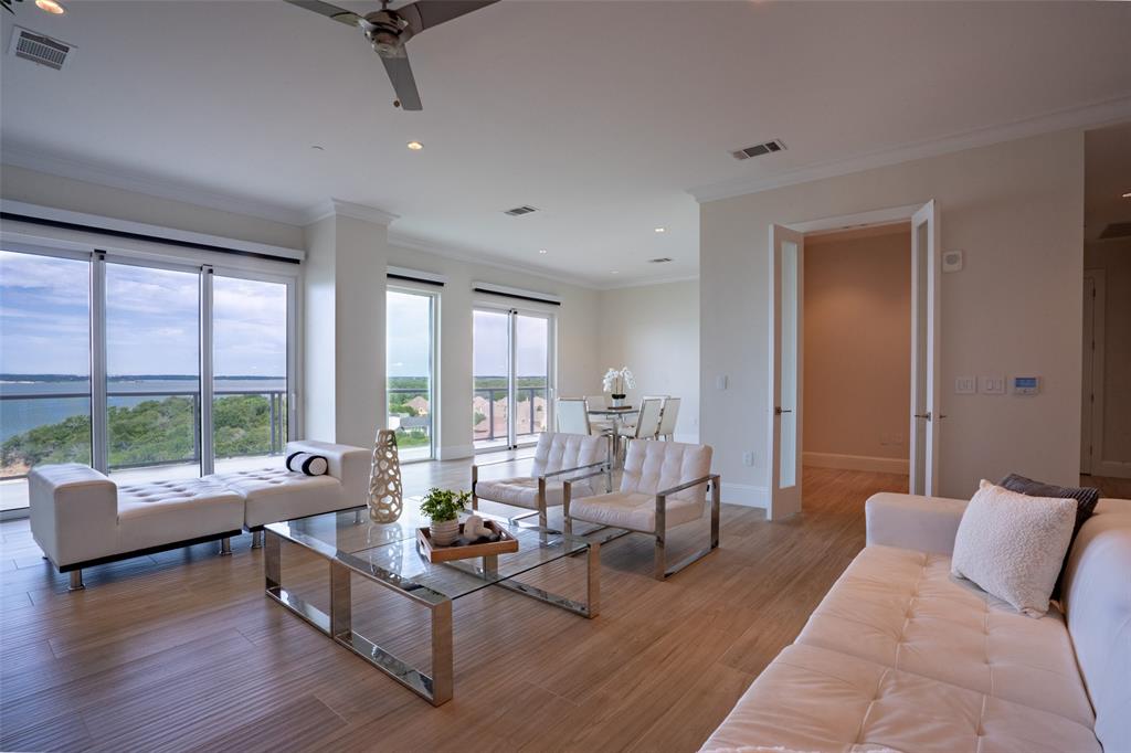 Lakeside Tower - Residential