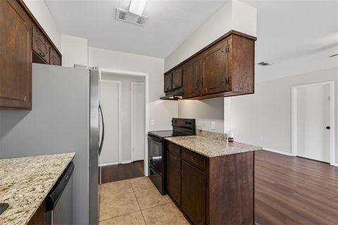 Tiny photo for 1521 Holiday Place, Bossier City, LA 71112 (MLS # 21196522)