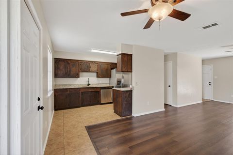 Tiny photo for 1521 Holiday Place, Bossier City, LA 71112 (MLS # 21196522)