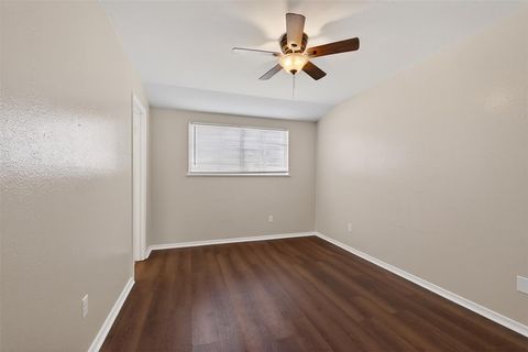 Tiny photo for 1521 Holiday Place, Bossier City, LA 71112 (MLS # 21196522)