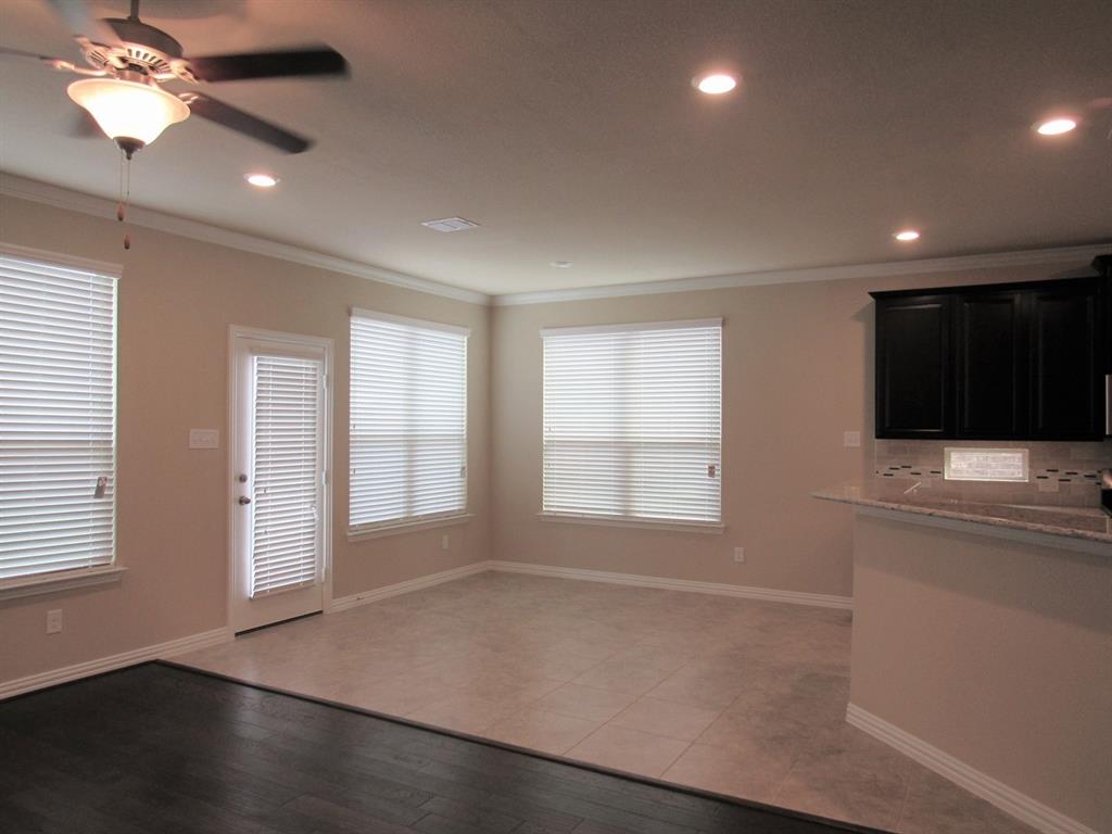 ARTESIA NORTH PHASE 4 - Residential Lease