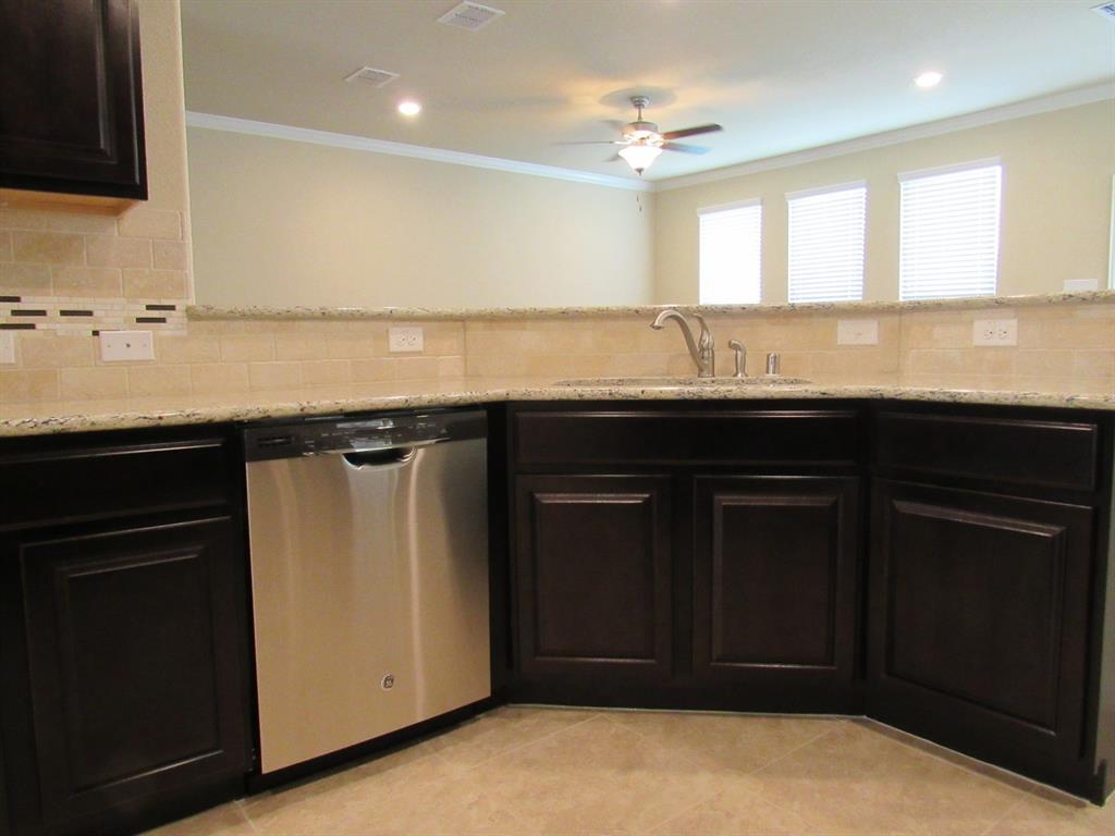 ARTESIA NORTH PHASE 4 - Residential Lease