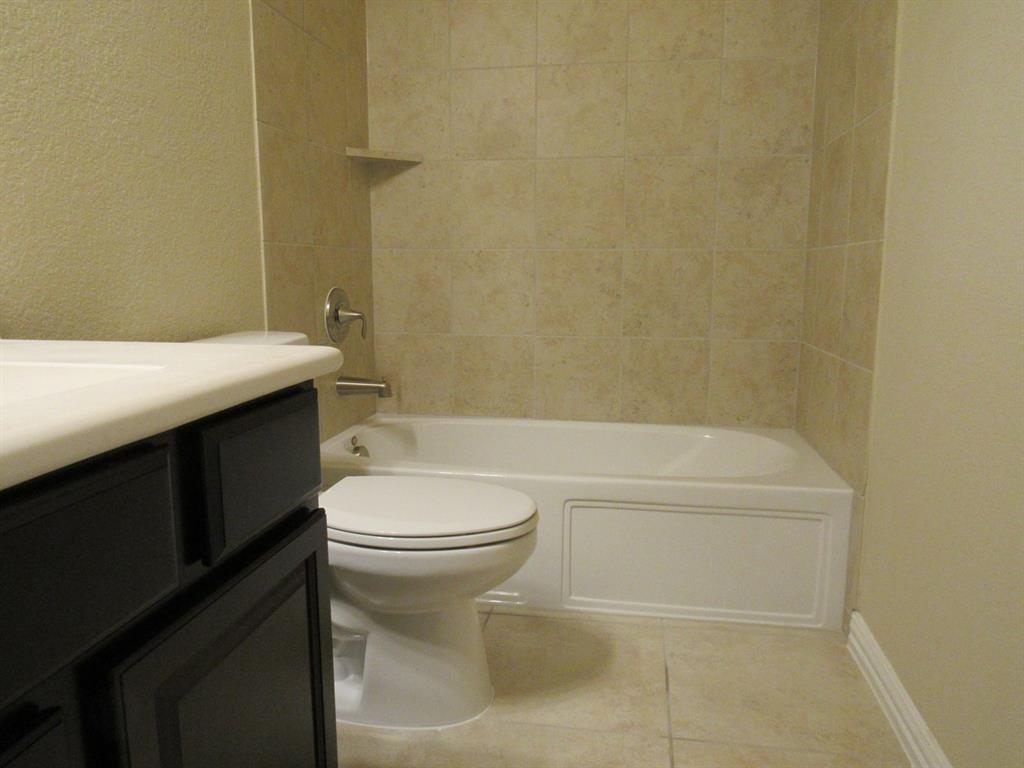 ARTESIA NORTH PHASE 4 - Residential Lease