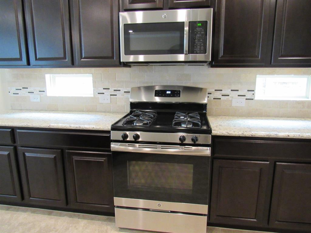 ARTESIA NORTH PHASE 4 - Residential Lease