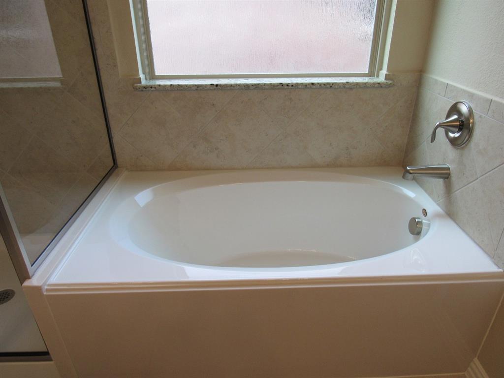 ARTESIA NORTH PHASE 4 - Residential Lease