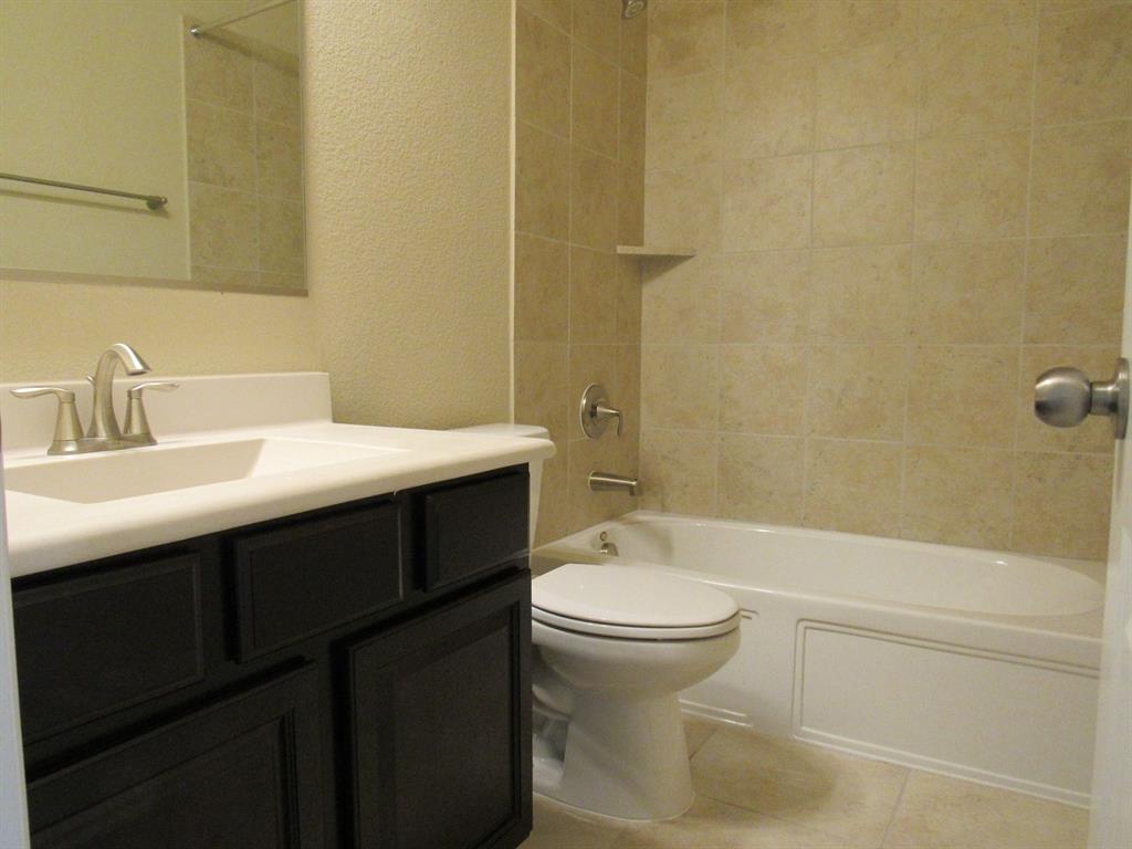 ARTESIA NORTH PHASE 4 - Residential Lease