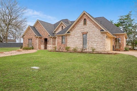 Tiny photo for 3760 Woodland Lane, Paris, TX 75462 (MLS # 21197626)